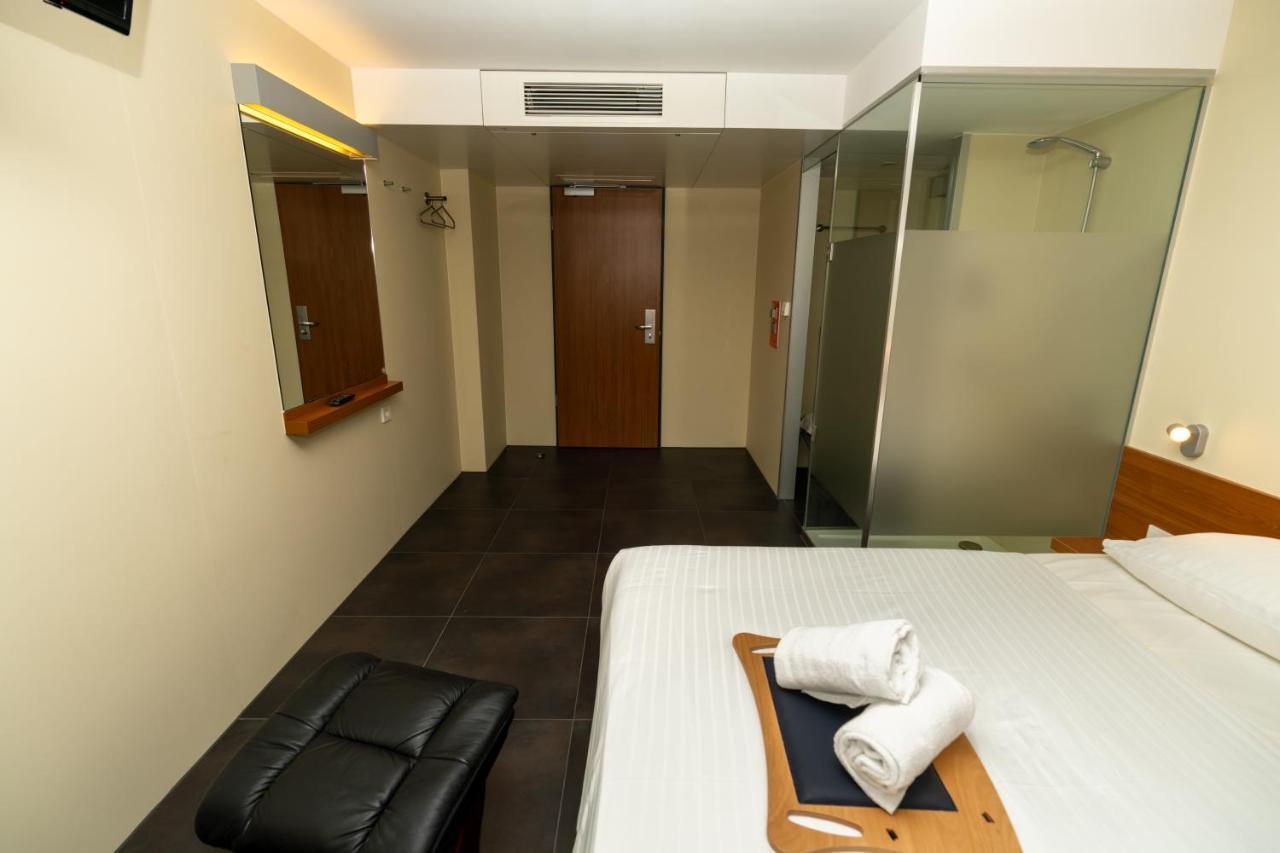Hotel Dusseldorfer Hof *